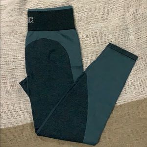 VS Pink Seamless Workout Leggings